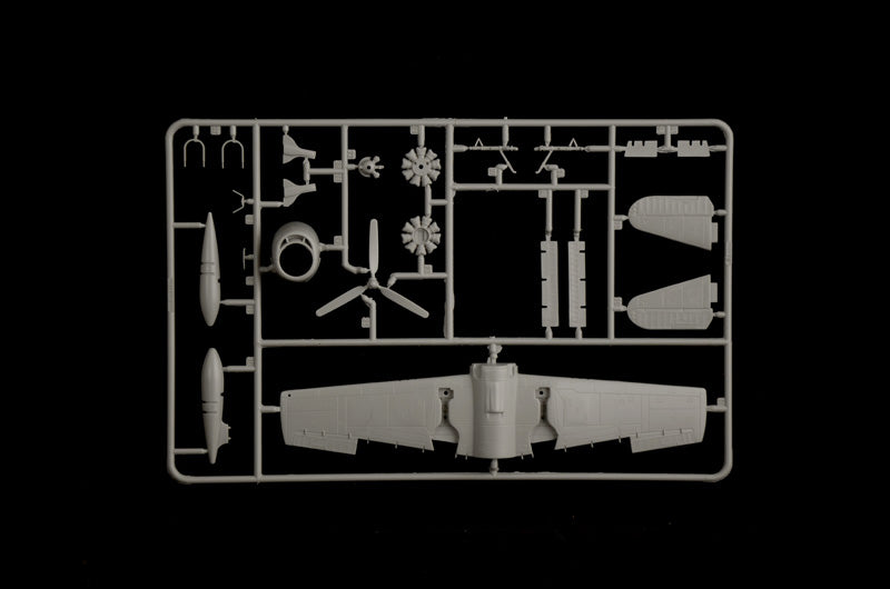 Italeri 91213 1:72 F6F-3/5 Hellcat Fighter Aircraft Plastic Model Kit