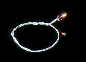Cir-Kit Concepts CK1010-2A 16V GOW Bulb with 8" Black Wires