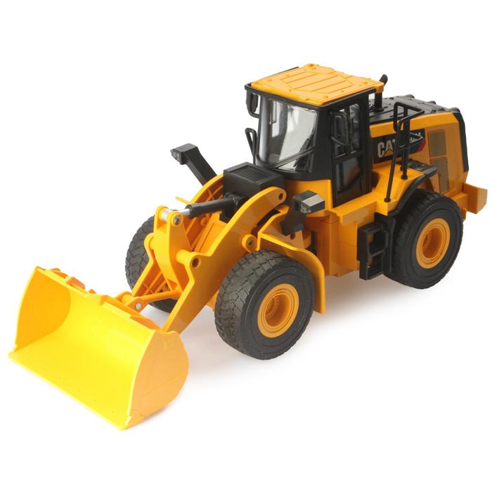 Die Cast Masters 25003 1:24 Radio Control Caterpillar 950M Wheel Loader