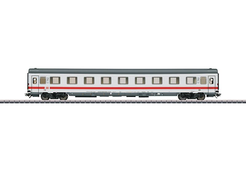 Marklin 43660 HO German Railroad 2nd Class Bvmkz 856 Compartment Car