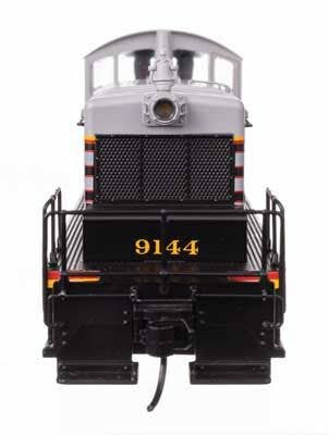 Walthers 910-19241 HO CBQ EMD SW1 Diesel Locomotive ESU Sound & DCC #9144