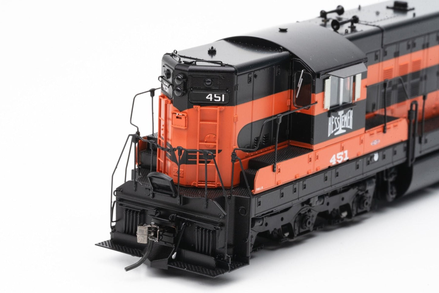 Rapido Trains 050202 HO Bessemer & Lake Erie EMD SD7 Diesel Locomotive #452