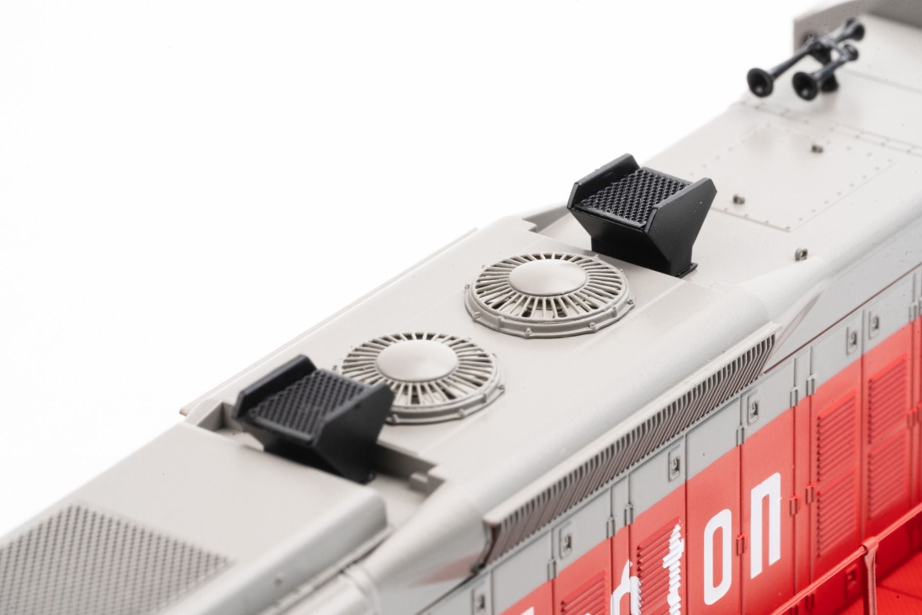 Rapido Trains 050624 HO Burlington EMD SD9 Diesel Locomotive DC/DCC/Sound #837