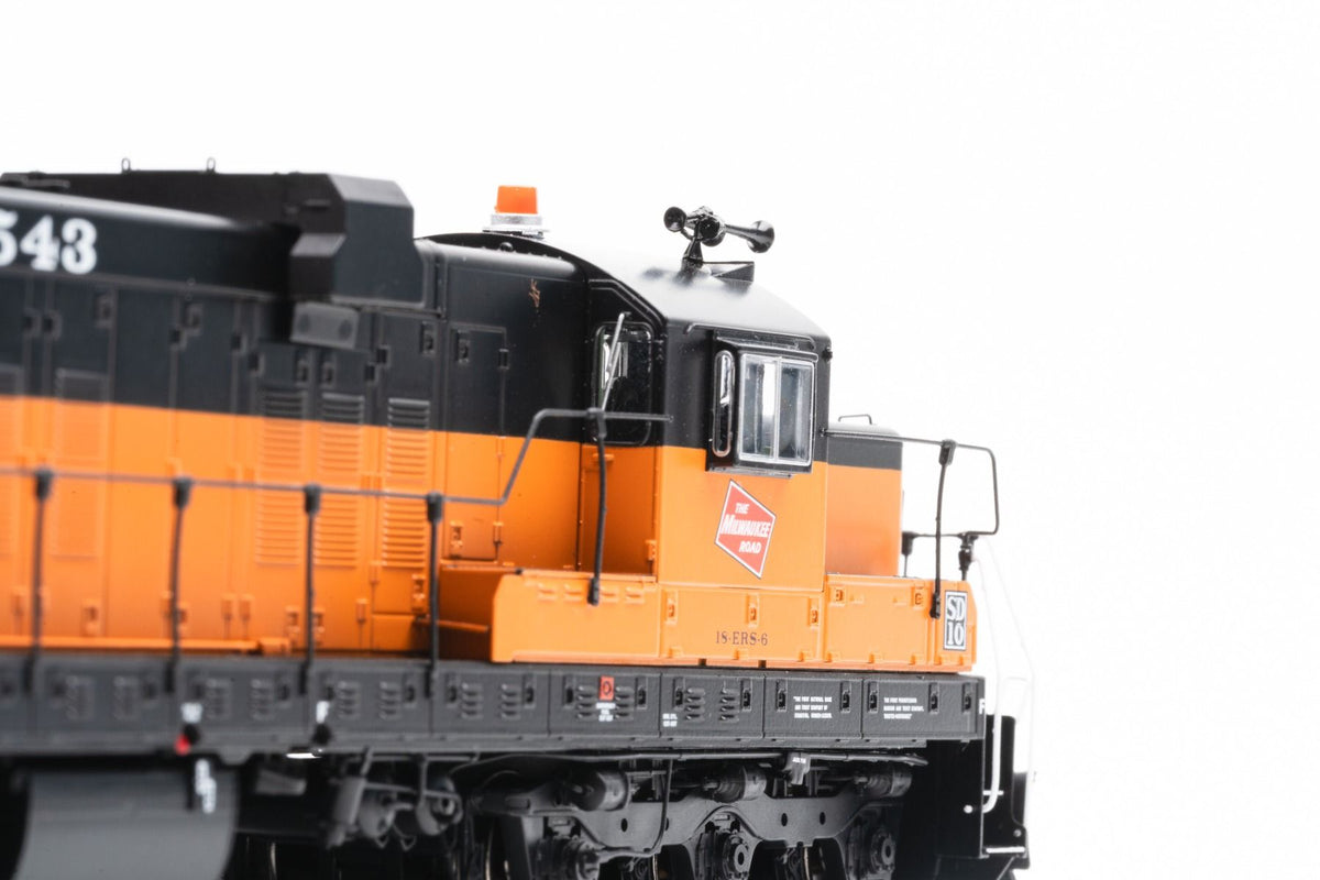 Rapido Trains 050230 HO Milwaukee Road EMD SD10 Diesel Locomotive DC/Silent #543
