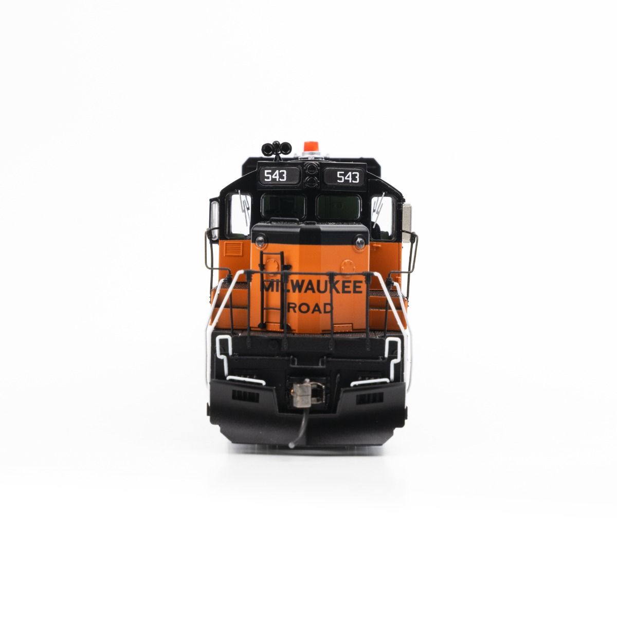 Rapido Trains 050230 HO Milwaukee Road EMD SD10 Diesel Locomotive DC/Silent #543