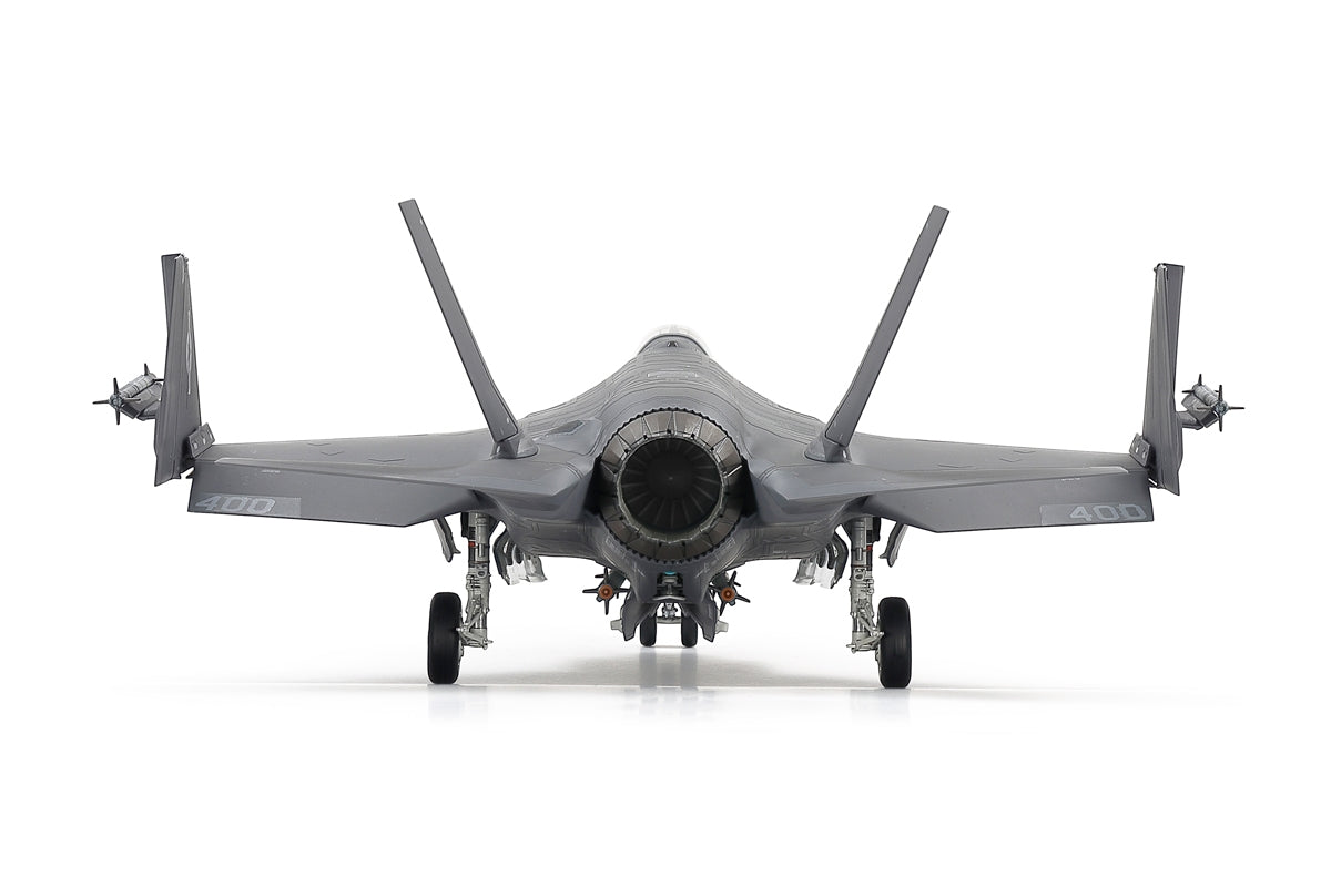 Tamiya 61127 1:48 Lockheed Martin F-35C Lightning II Aircraft Plastic Model Kit