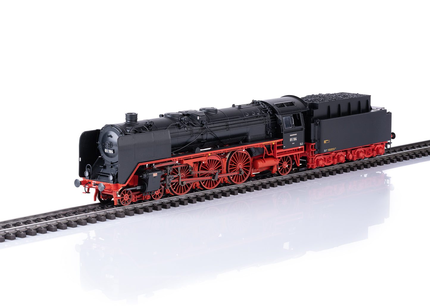 Marklin 39003 HO DRG Class 01 Steam Locomotive with 2´2´T34 Coal Tender #01 184