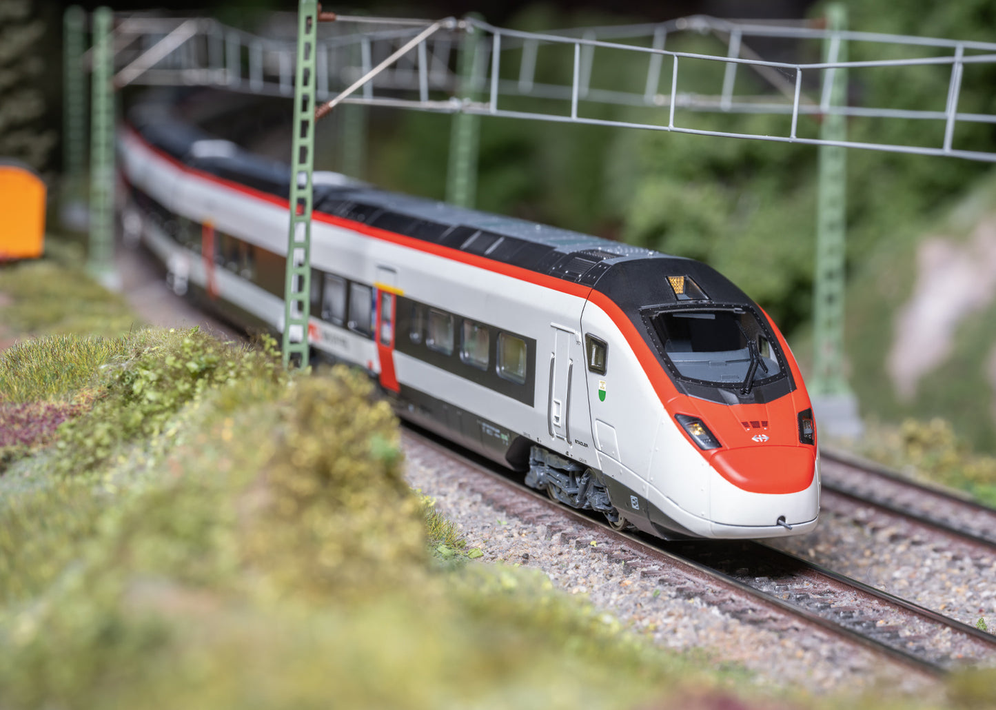 Marklin 39812 HO SBB Class RABe 501 Giruno High-Speed Rail Car Train (Set of 5)