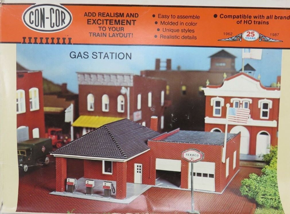 Con-Cor 908 HO Heljan Court House Square Series Texaco Gas Station Building Kit