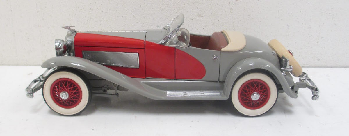 Danbury Mint 1935 1:24 Duesenberg SSJ LN