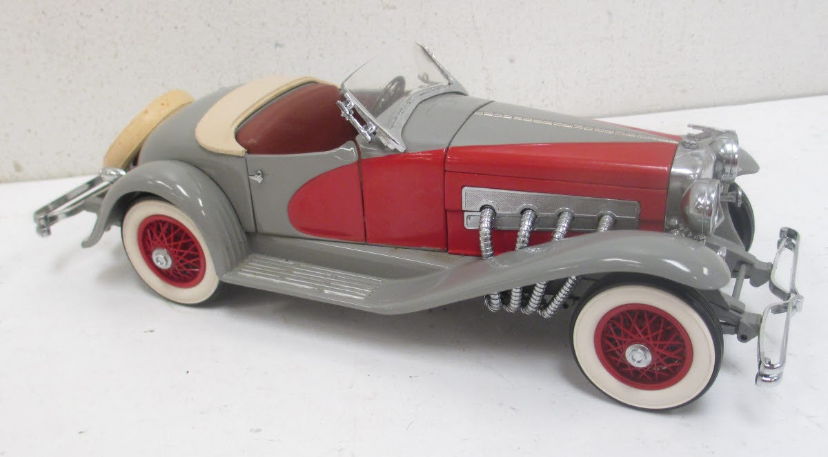 Danbury Mint 1935 1:24 Duesenberg SSJ LN/Box