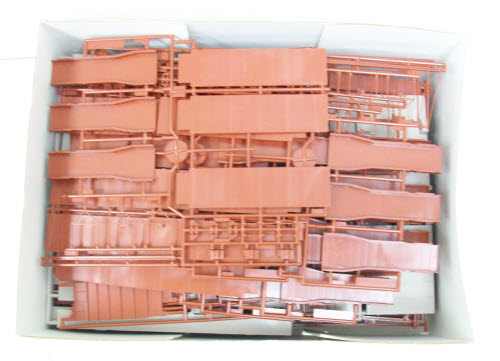 Walthers 933-3065 HO Scale Ore Dock Cornerstone Series Structure Model Build Kit EX/Box