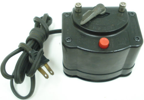 Lionel 1063 Vintage O 75 Watt Transformer with Whistle