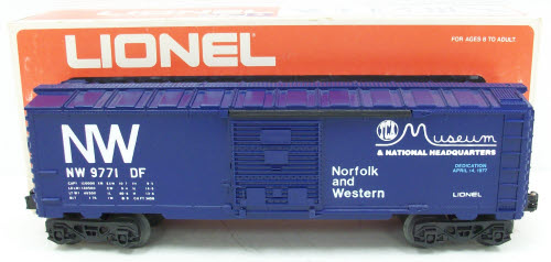 Lionel 6-9771 O Norfolk and Western Boxcar (TCA Version 1977)