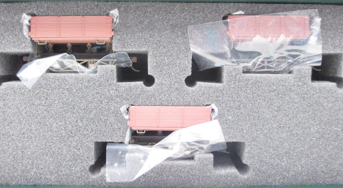 Bachmann 29801 On30 Logging and Mining Wood Side Dump Cars (Set of 3) MT/Box