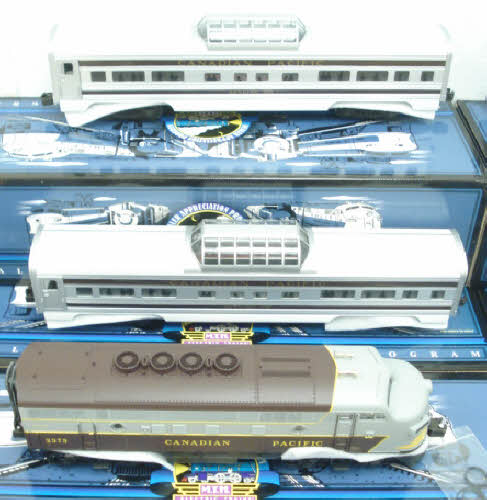 MTH 20-80001 D.A.P. Program 1999 F-3 AA O Gauge Diesel Passenger Train Set w PS1 LN/Box