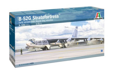 Italeri 1451 1:72 B-52G Stratofortress Early Bomber Military Aircraft Plane Kit
