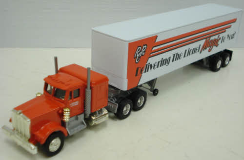 Lionel 6-12875 O Gauge Lionel Railroader Club Tractor & Trailer Truck NIB