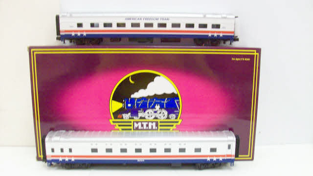 MTH 20-6693 American Freedom 70' Streamlined Sleeper/Diner Set LN/Box