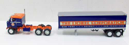 Lionel 19-1833 1:34 1953 Kenworth Bull-Nose Tractor And Trailer