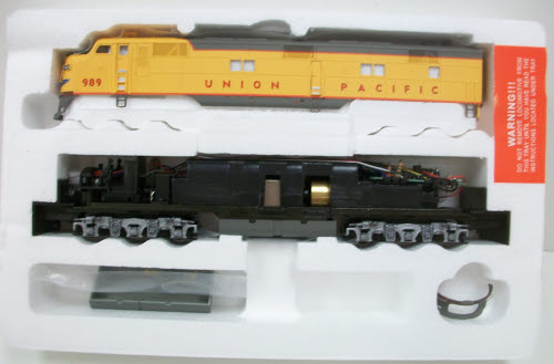 Proto 2000 21089 HO Scale Union Pacific E7 Diesel Locomotive W/ Mars Light #989 LN/Box