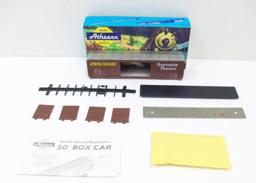 Athearn 5074 HO Southern Pacific 50' Railbox Double Door Boxcar # 243126 Kit