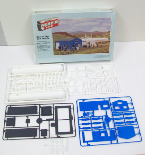 Walthers 933-3011 HO Scale CornerStone Central Gas And Supply Building Kit