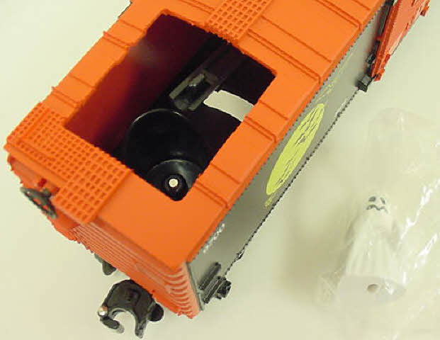 Lionel 6-26719 O Gauge Halloween Operating Bobbing Ghost Boxcar LN