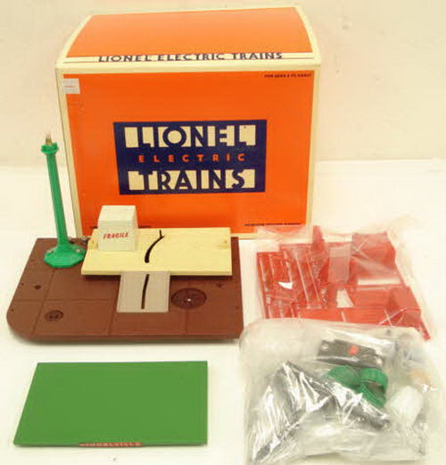 Lionel 6-12818 O Animated Freight Station LN/Box
