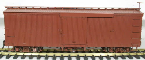 Spectrum 88099 1:20.3 Scale Unlettered Boxcar - Metal Wheels