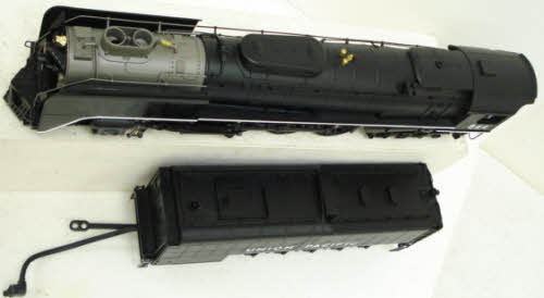 MTH 20-3044-1 O Union Pacific FEF 4-8-4 Northern Steam Engine & Tender w/PS2 LN/Box