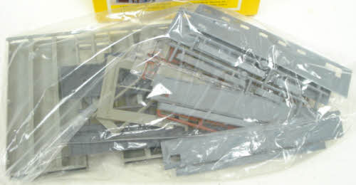 Walthers 933-3207 N Scale Grain Elevator Building Kit