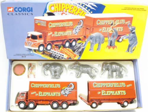 Corgi 31902 1:50 Foden S21 Lorry & Trailer W/Elephants, Pedestal & Rider LN/Box