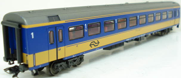 Marklin 4264 HO Scale 1st Class IRC NS Passenger Car Road #: 50 84 10-70 563-8