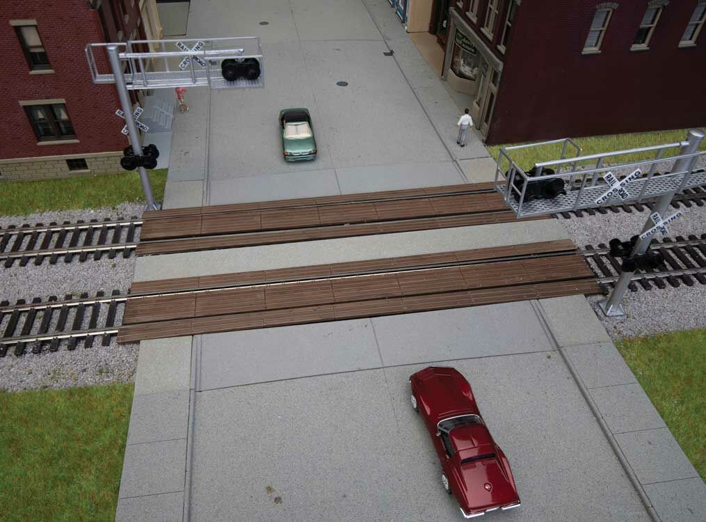 Walthers 948-83116 HO Modern Wood Crossing Kit (Pack of 2)