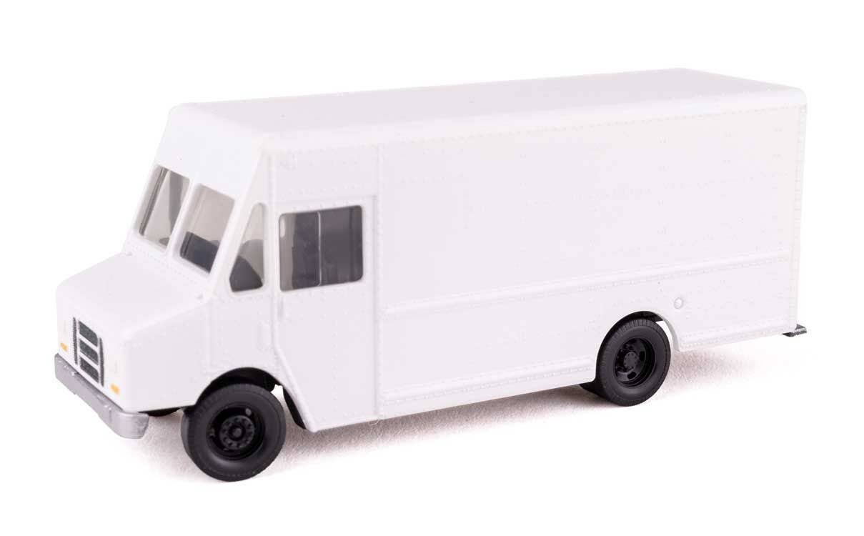 Walthers 949-12112 HO Unlettered Morgan Olson Route Star Van
