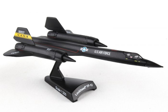 Daron Worldwide Trading 5389-1 1:200 YF-12 Nasa Blackbird
