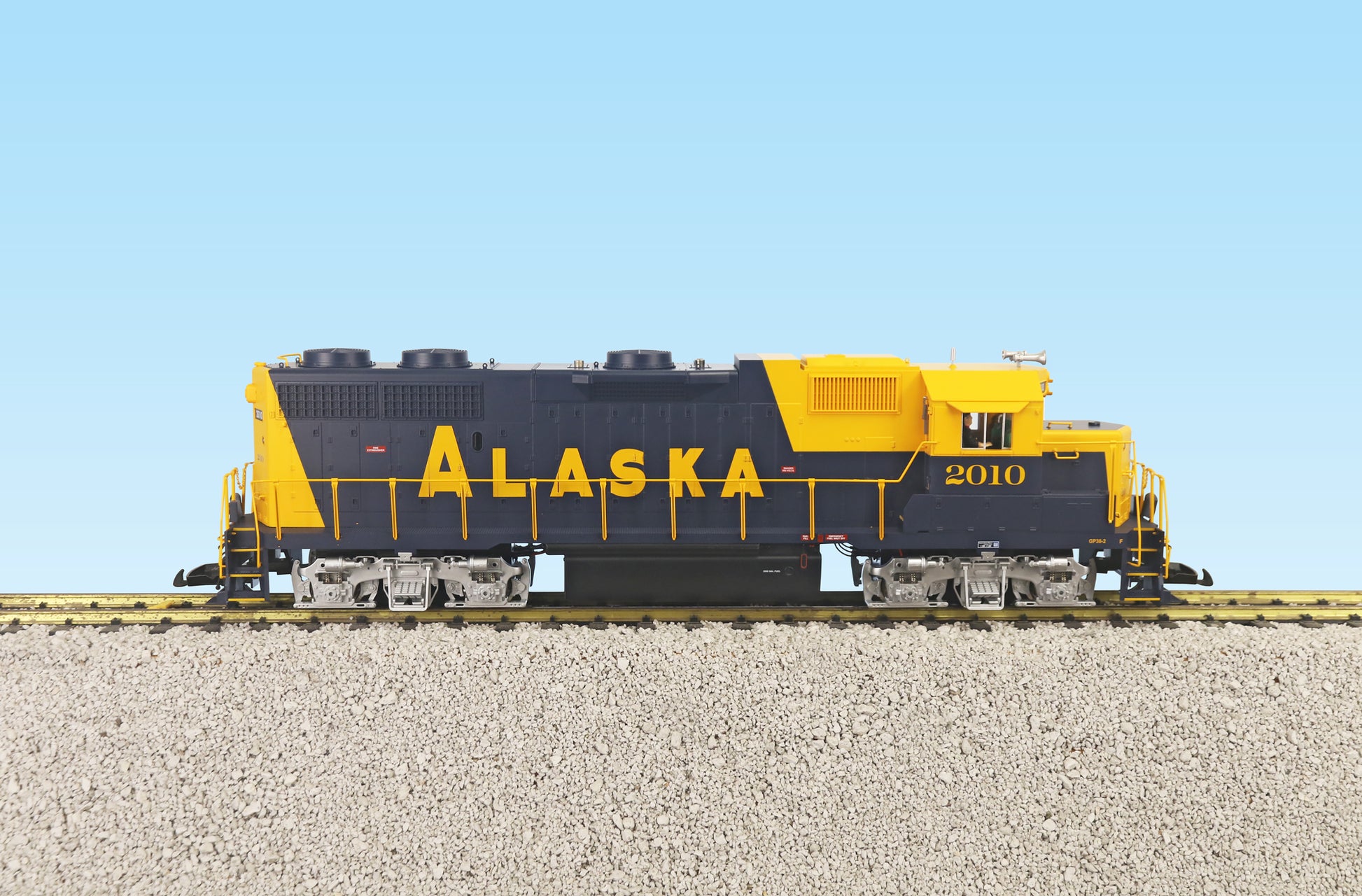 USA Trains R22216 G Alaska Railroad Blue/Yellow GP38-2 Diesel Locomotive