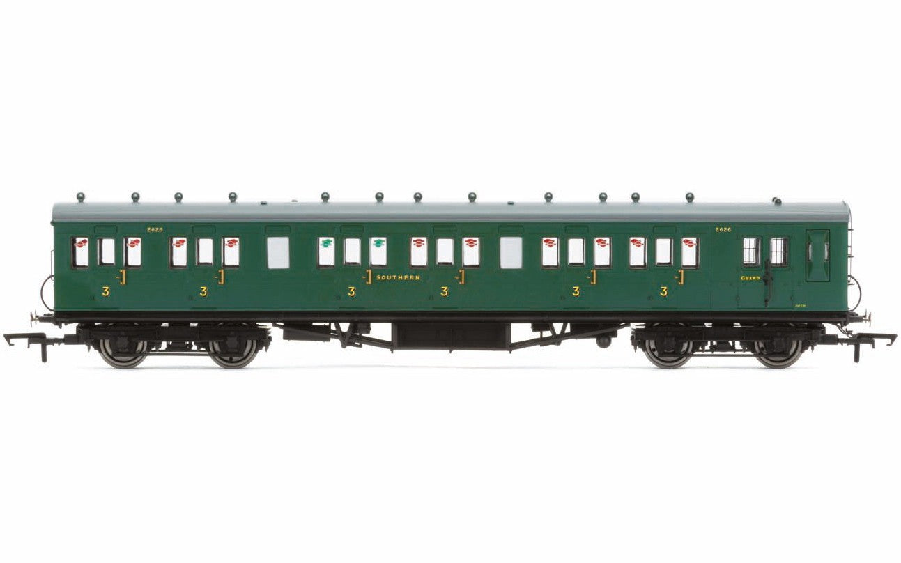 Hornby R4793 OO SR 58' Maunsell Rebuilt Six Compartment Brake Third Coach #2628
