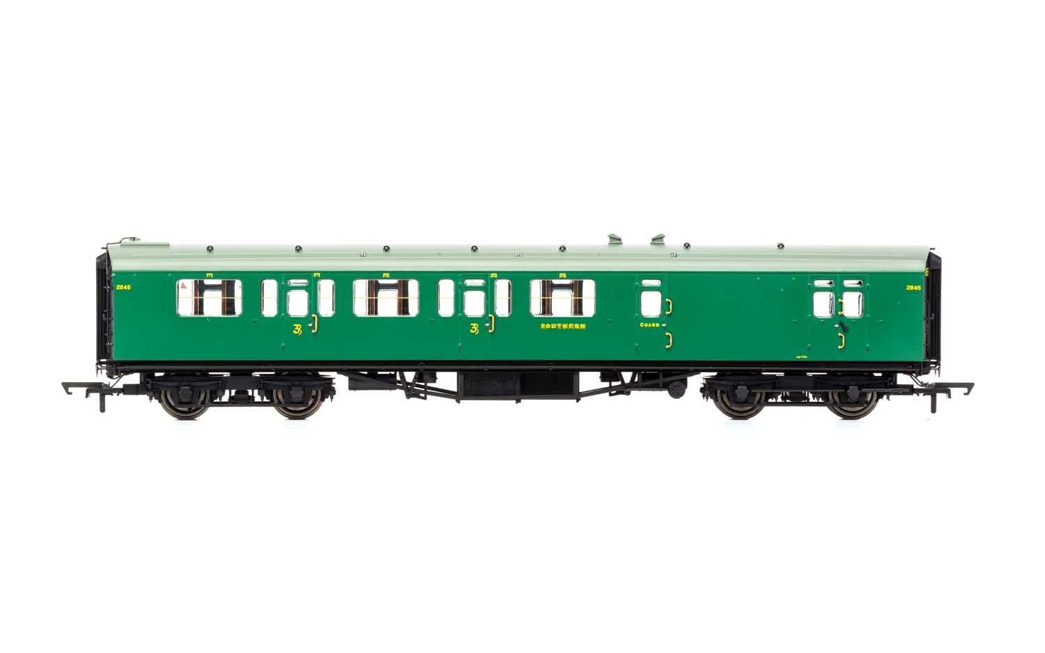 Hornby R4884 OO 59' Southern Railway Bulleid Corridor Coach Car - Era 3 #2845