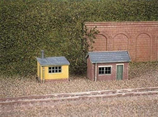 Ratio 237 N Scale Lineside Huts (Pack of 2)