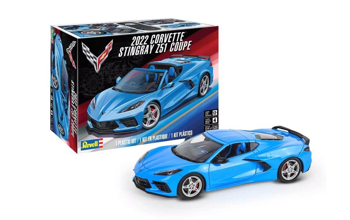 Revell 14556 1:25 2022 Corvette Stingray Z51 Coupe Plastic Model Kit