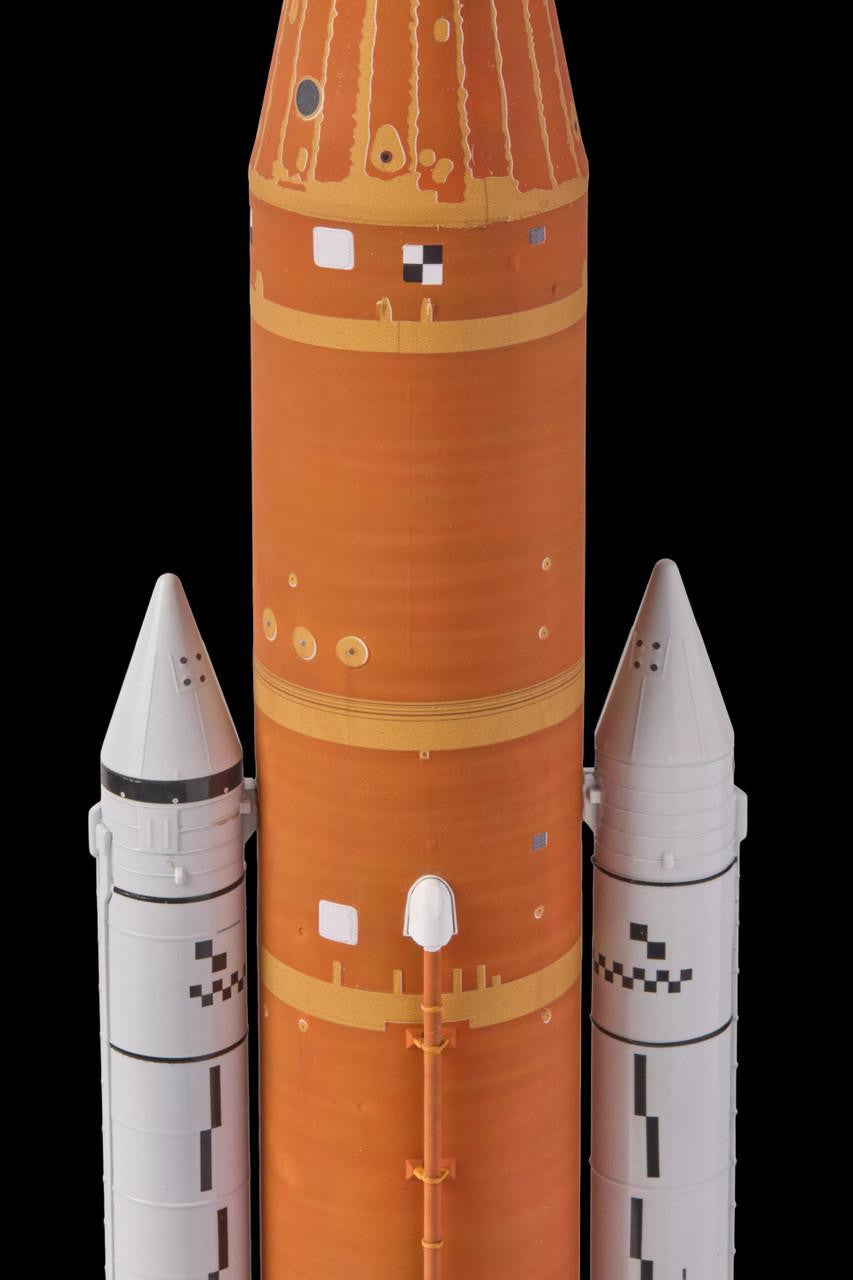Revell 15877 1:144 NASA Artemis I Space Launch System Plastic Model Kit