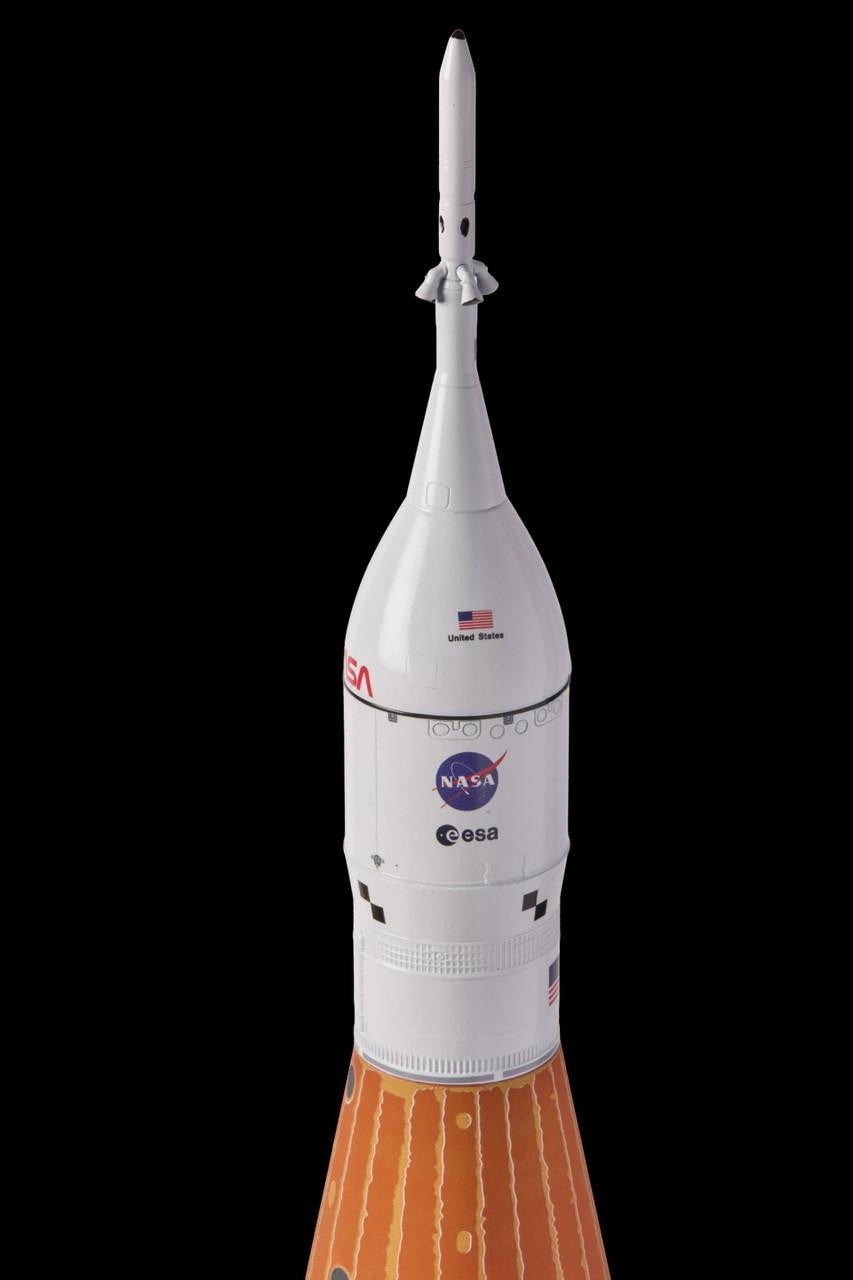 Revell 15877 1:144 NASA Artemis I Space Launch System Plastic Model Kit