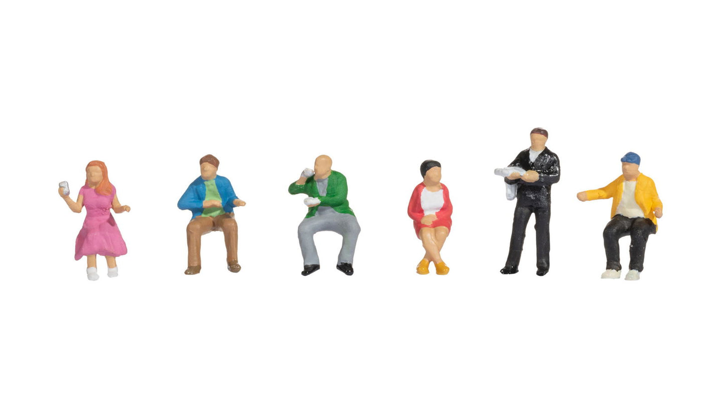 Noch 36239 N In the Dining Car Figure (Set of 6)