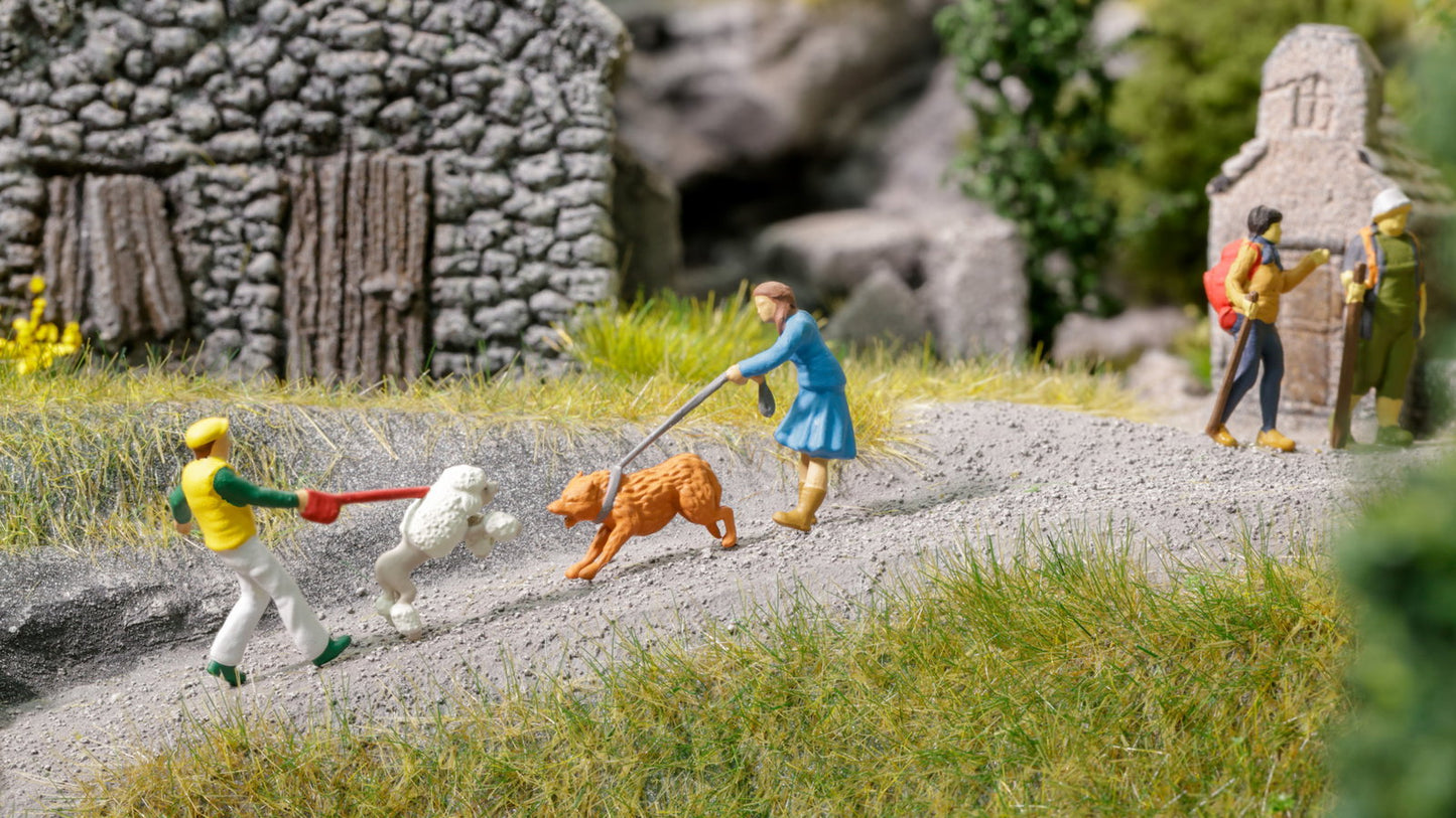 Noch 16602 HO Funny-Scenes 'Dog Encounter' Figure (Set of 4)