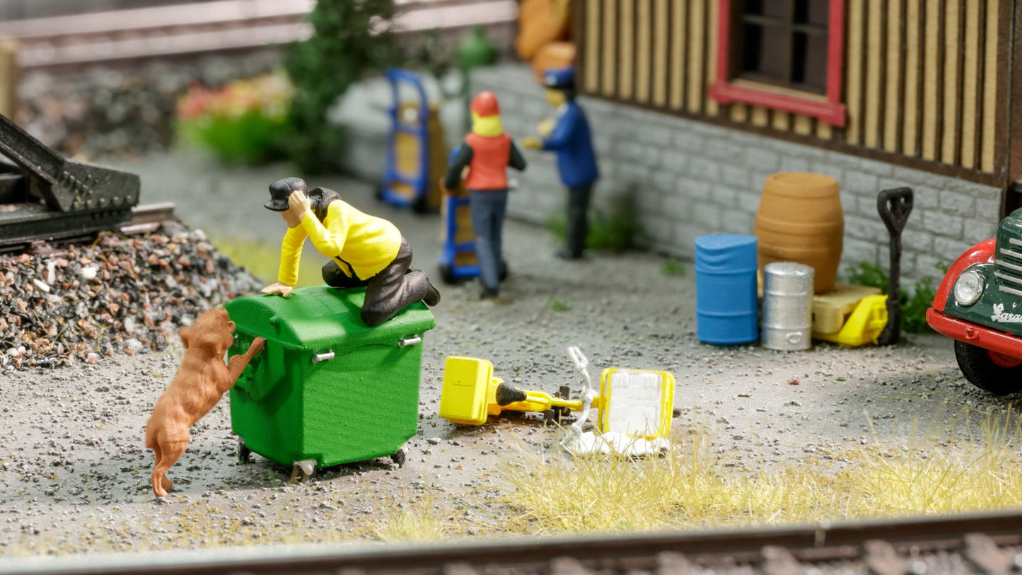 Noch 16610 HO Funny-Scenes 'Caution Dog' Figure Set