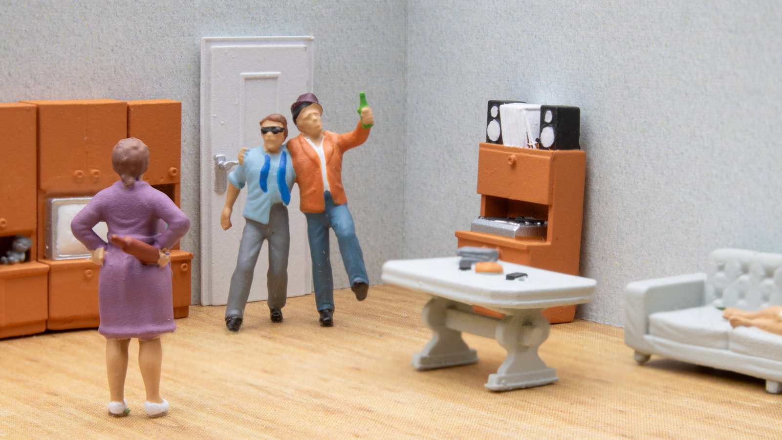 Noch 16606 HO Funny-Scenes 'Boozers' Figure (Set of 3)