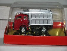 Classic Metal Works 30115 HO Mini Metals Red & Gray 1953 White 3000 Dump Truck
