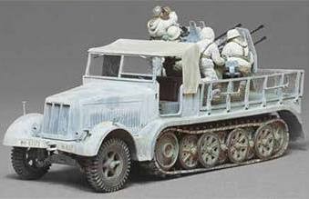 Tamiya 35050 1:35 German 8T Half Track Sdkfz 7/1 Plastic Model Kit
